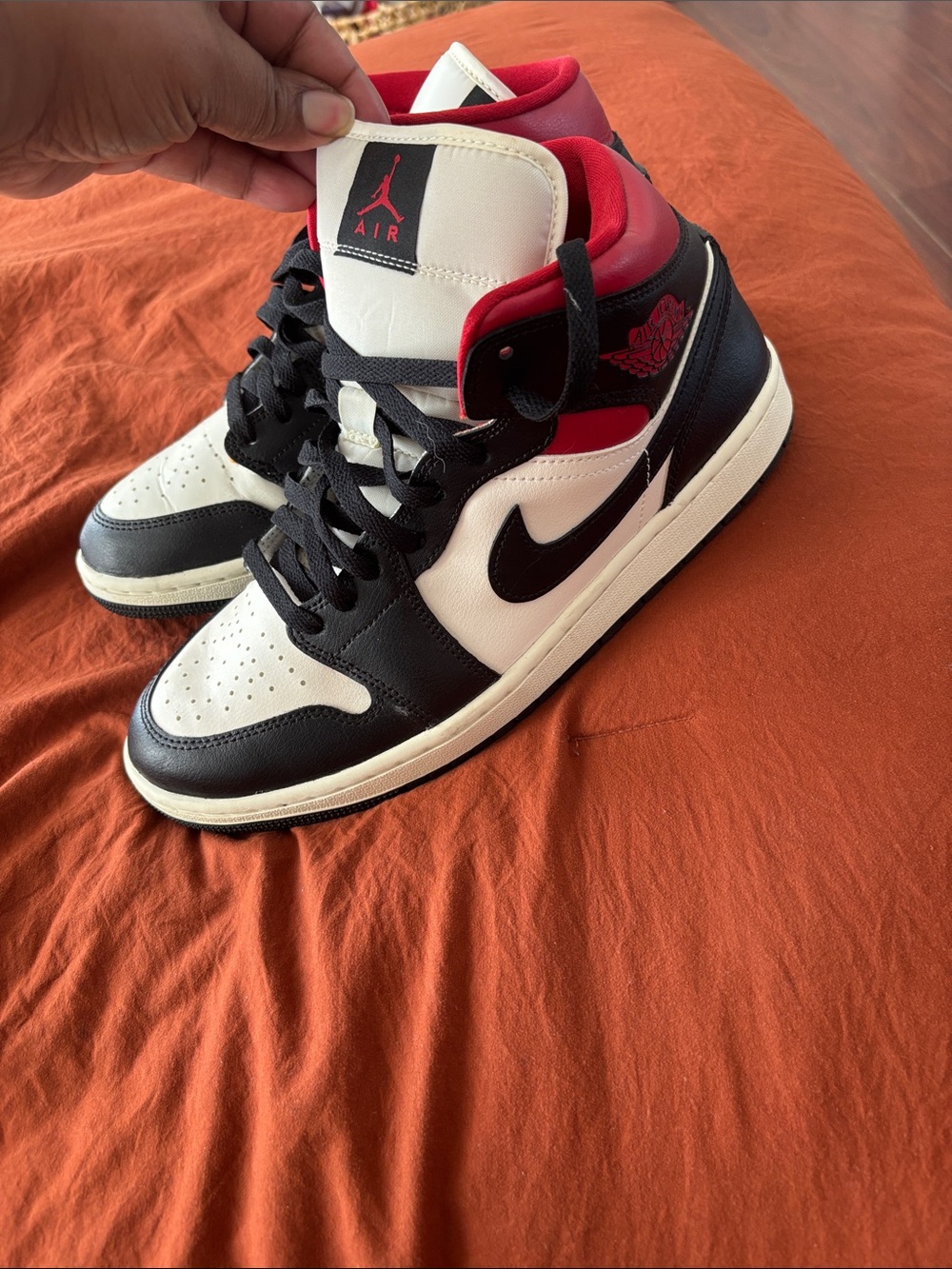 Nike Black White Red Air Jordan 1 Mid Basketball Shoes
